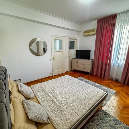 Athenaeum Signature Residence Apartment